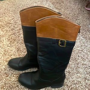 Nine West girl knee boots two tone worn a couple of times. Size 1